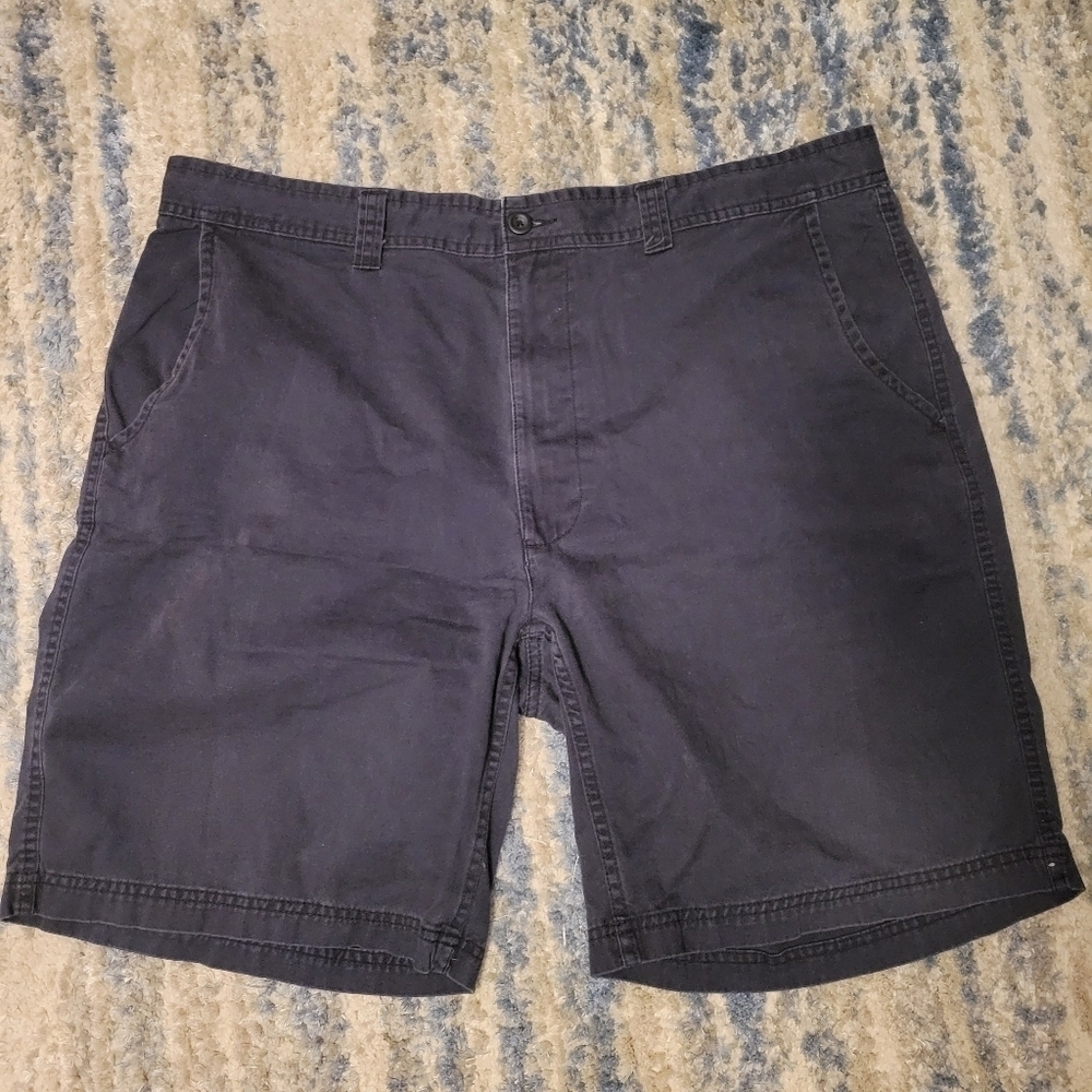 St John's Bay Men's Size 42 Casual Shorts